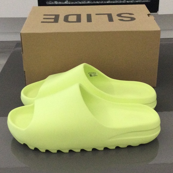 YEEZY SLIDE NWT MEN - Picture 2 of 4
